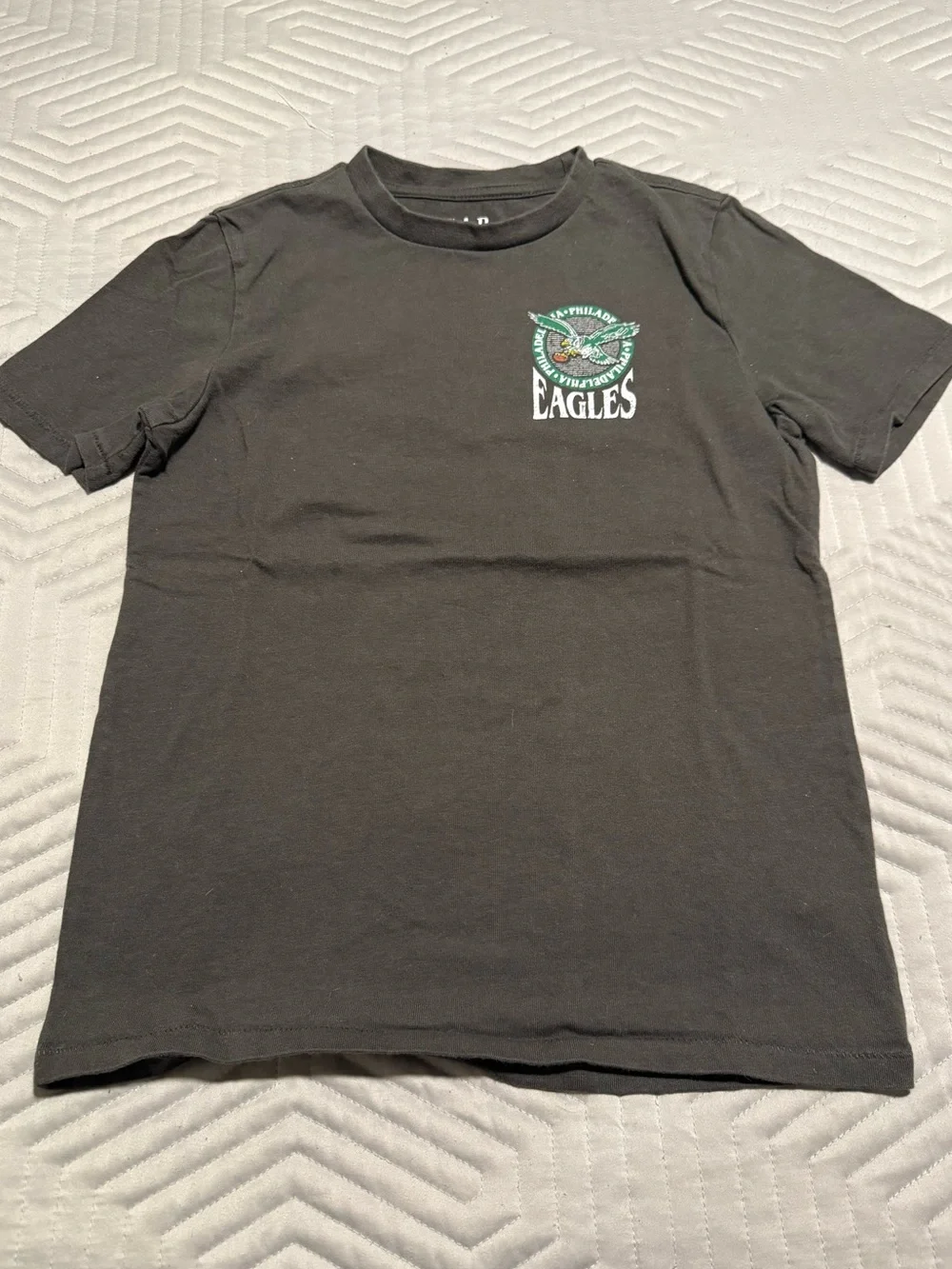 Philadelphia Eagles Graphic Tshirt Boys Size Medium GO BIRDS!